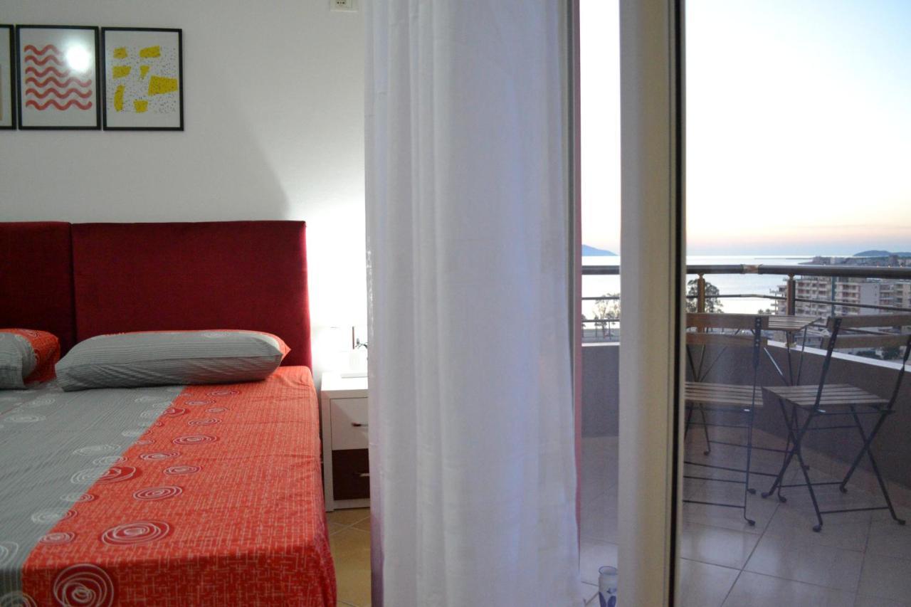 Seaview Penthouse 2 Bedrooms Apartment & Box Garage Vlorë Esterno foto